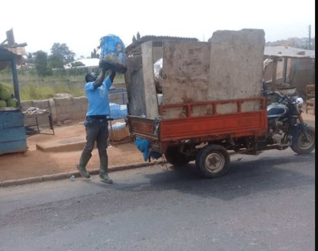 GreenFlow waste collection tricycle